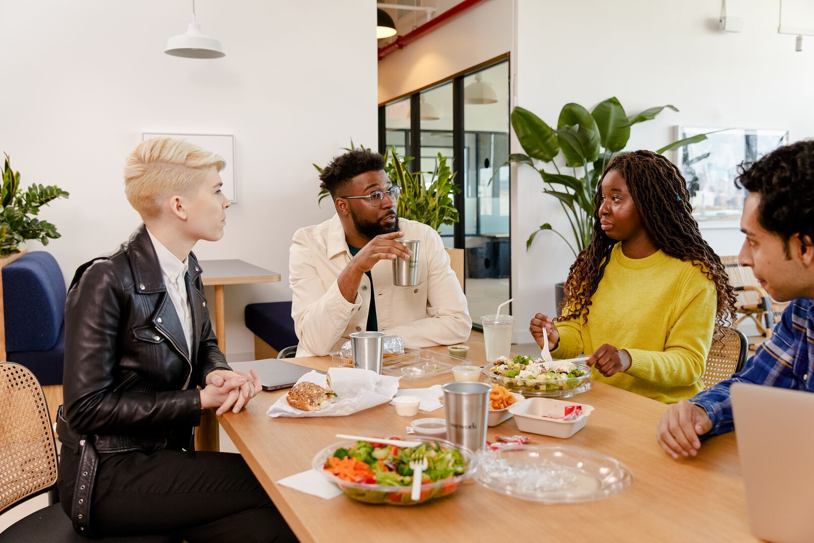 Criando um Ambiente de Trabalho Inclusivo: Valorizando a Diversidade de Gênero e Promovendo a Liberdade dos Colaboradores